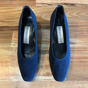Bandolino Navy Square Toe Heels